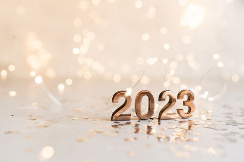 Neues Jahr 2023 mit Konfetti
