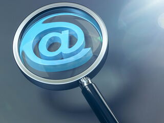 @ Zeichen unter Lupe