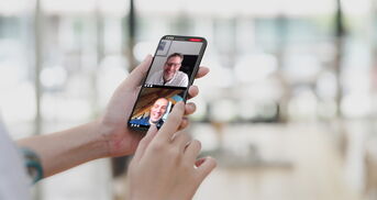 Handymockup_webcenference