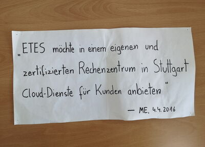 Plakat mit Vision über Rechenzentrum