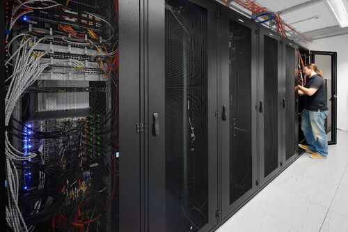 Rechenzentrum_Hosting