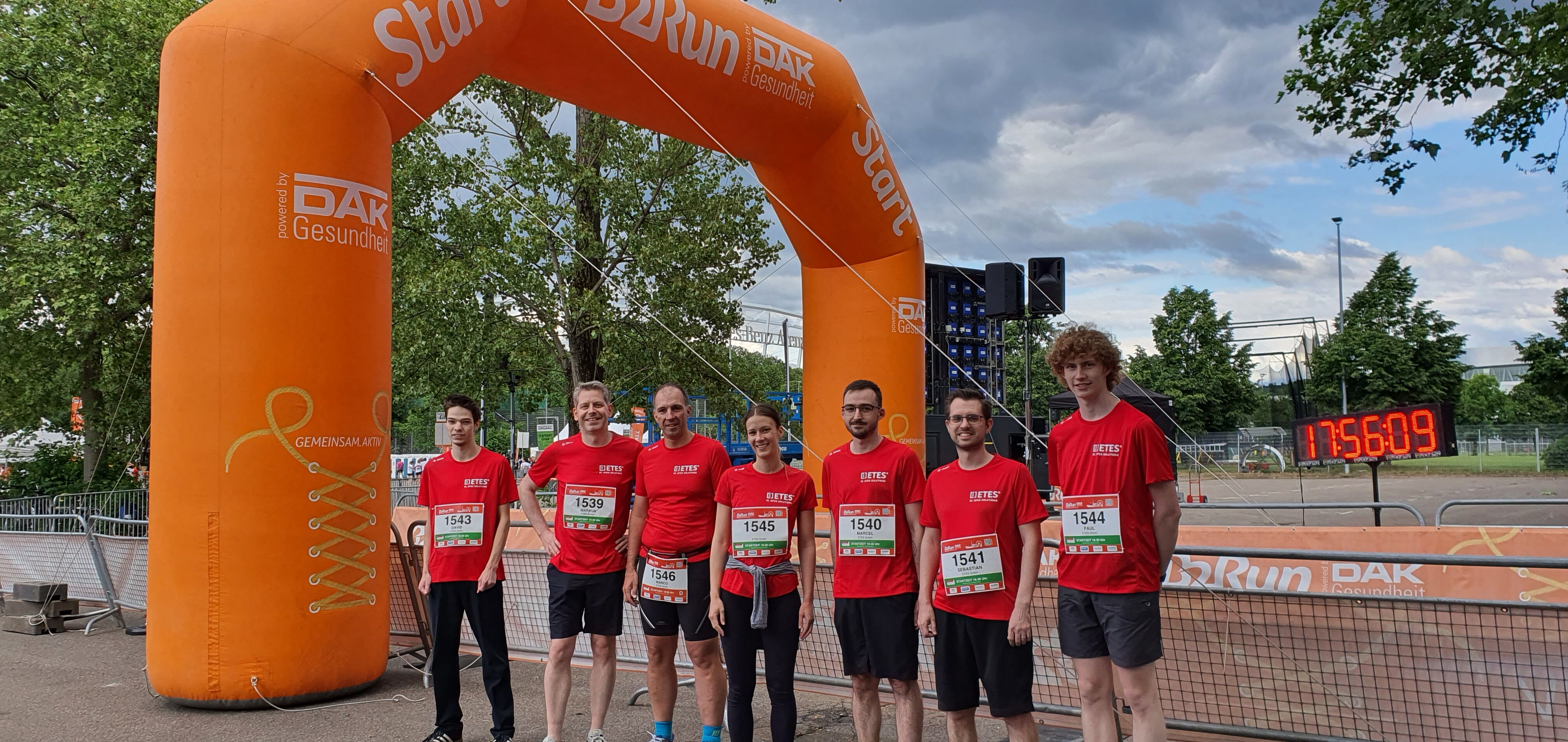 ETES Team am Start beim B2Run 2022